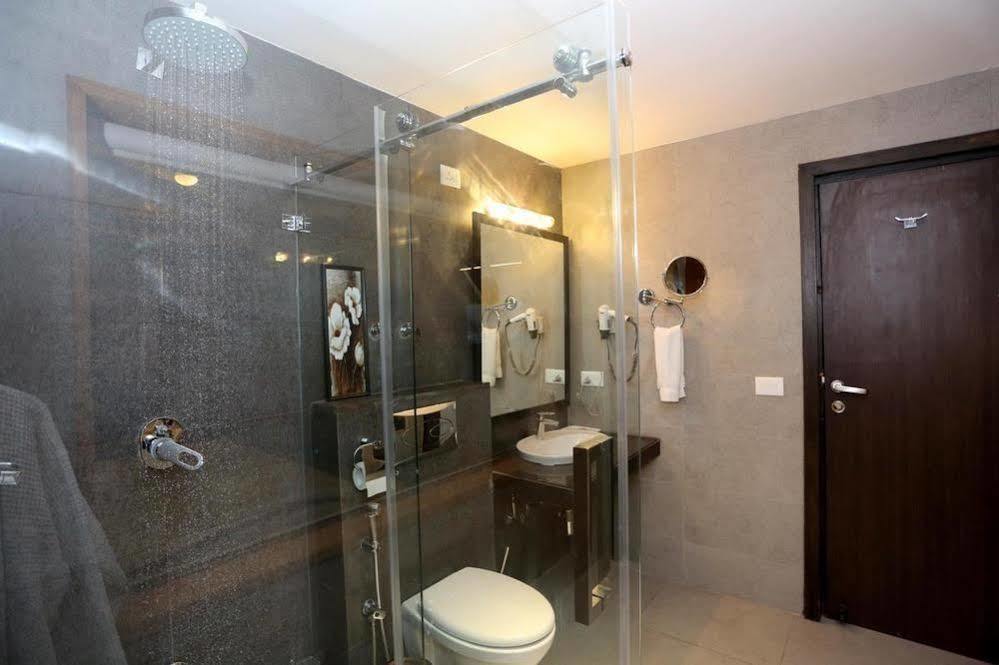 Hotel Pine Spring Wazir Bagh Srinagar  Ngoại thất bức ảnh