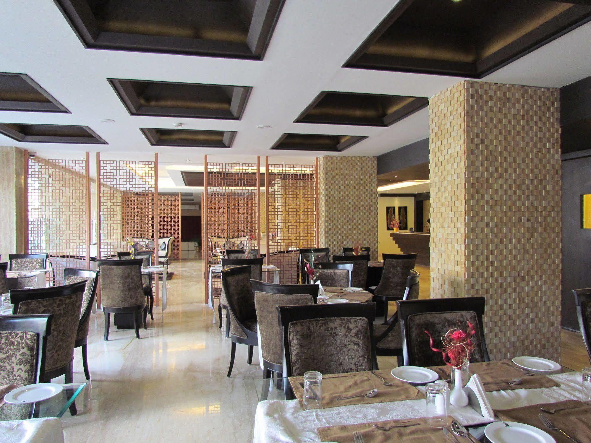 Hotel Pine Spring Wazir Bagh Srinagar  Ngoại thất bức ảnh