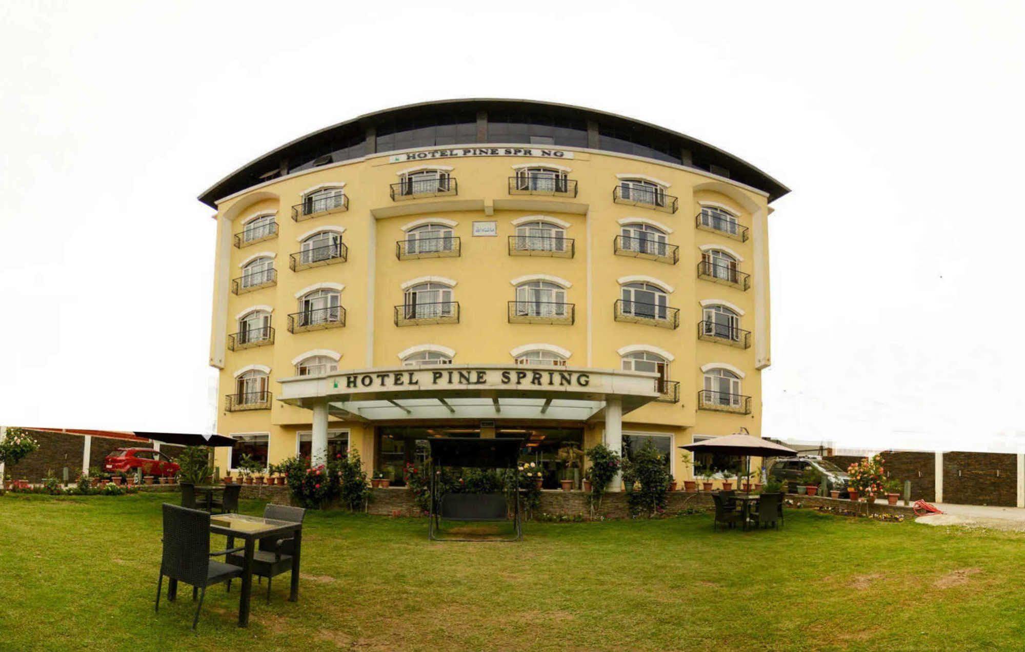 Hotel Pine Spring Wazir Bagh Srinagar  Ngoại thất bức ảnh
