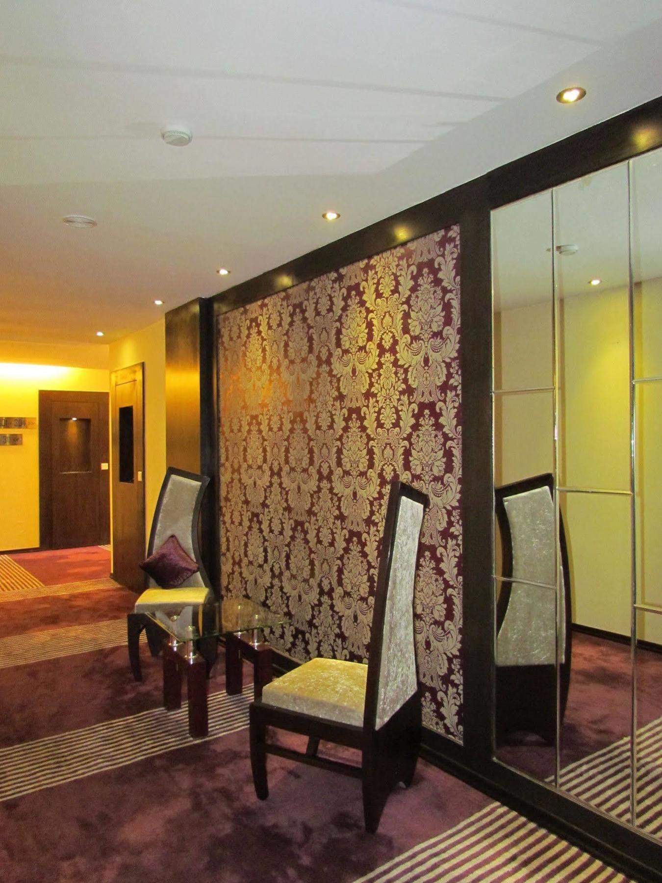 Hotel Pine Spring Wazir Bagh Srinagar  Ngoại thất bức ảnh