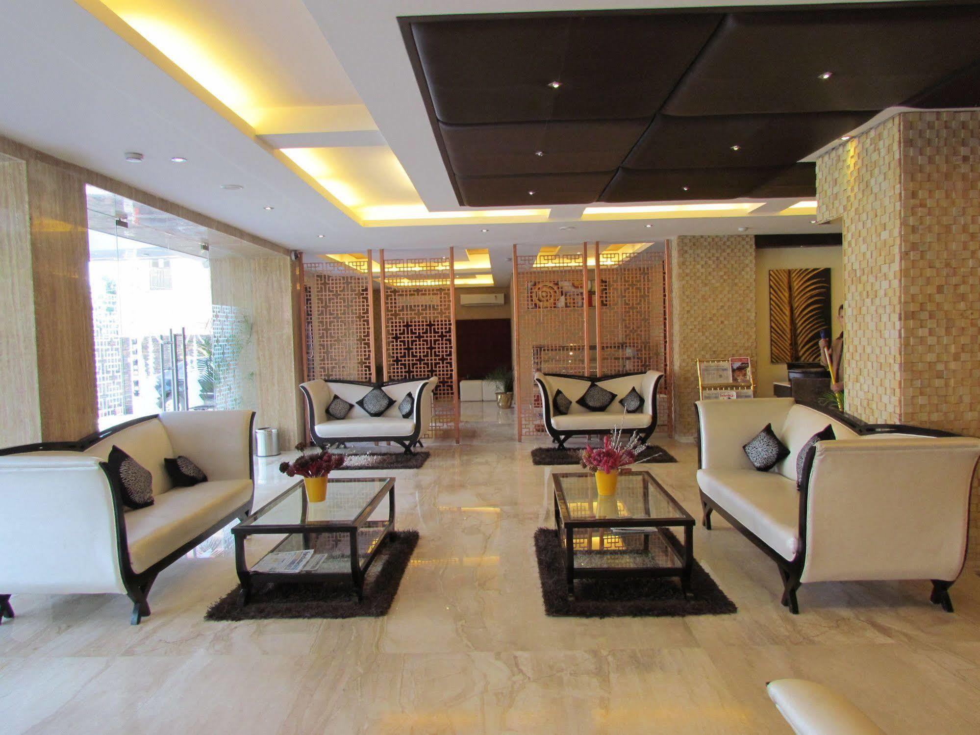Hotel Pine Spring Wazir Bagh Srinagar  Ngoại thất bức ảnh